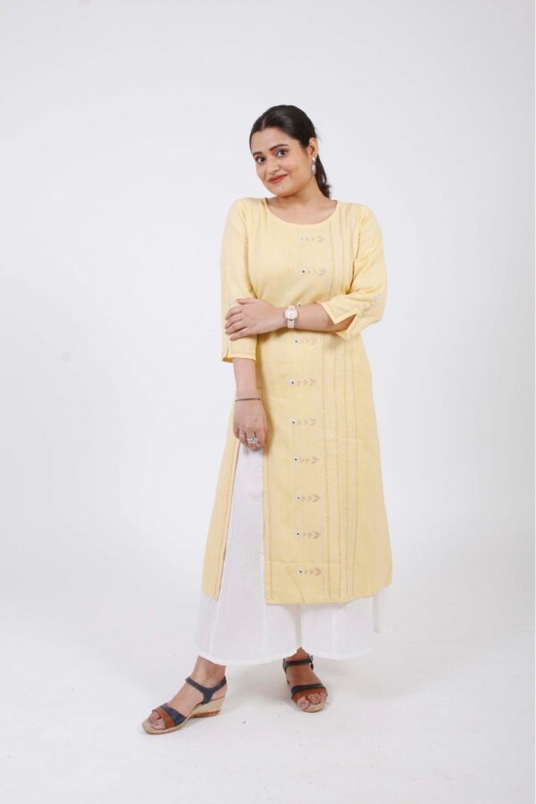 Aasam Hand Embroidered Kurta Buy Urmul Desert Crafts