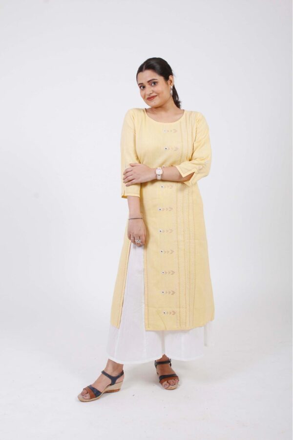 Aasam Hand Embroidered Kurta Buy Urmul Desert Crafts