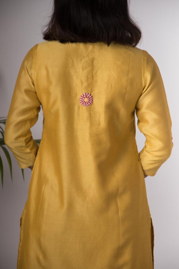 Champa Hand Embroidered Kurta Buy Urmul Desert Crafts