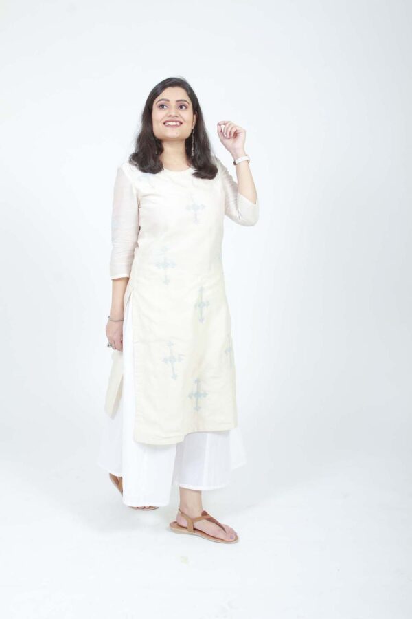 Viaan Hand Embroidered kurta Buy Urmul Desert Crafts