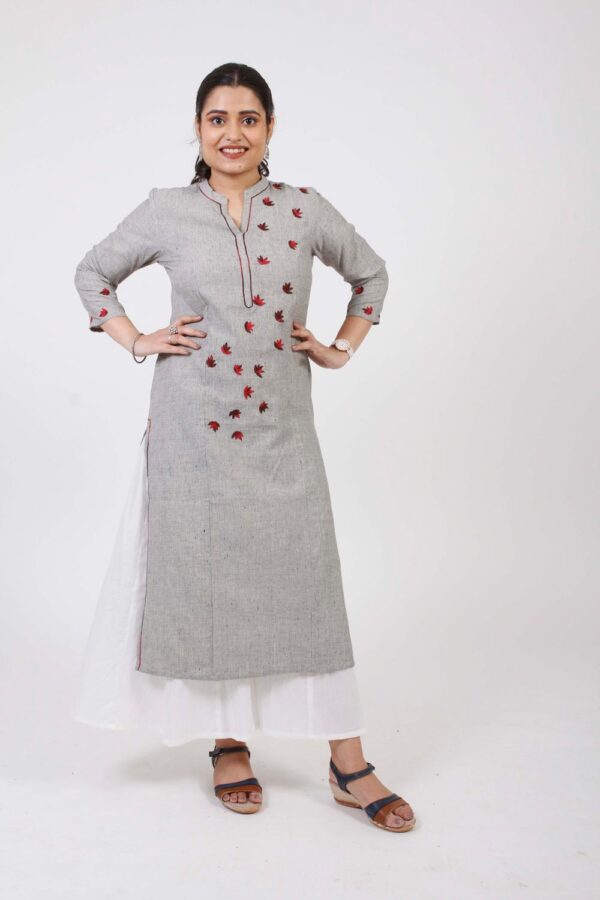 Aashna Hand Embroidered Kurta Buy Urmul Desert Crafts