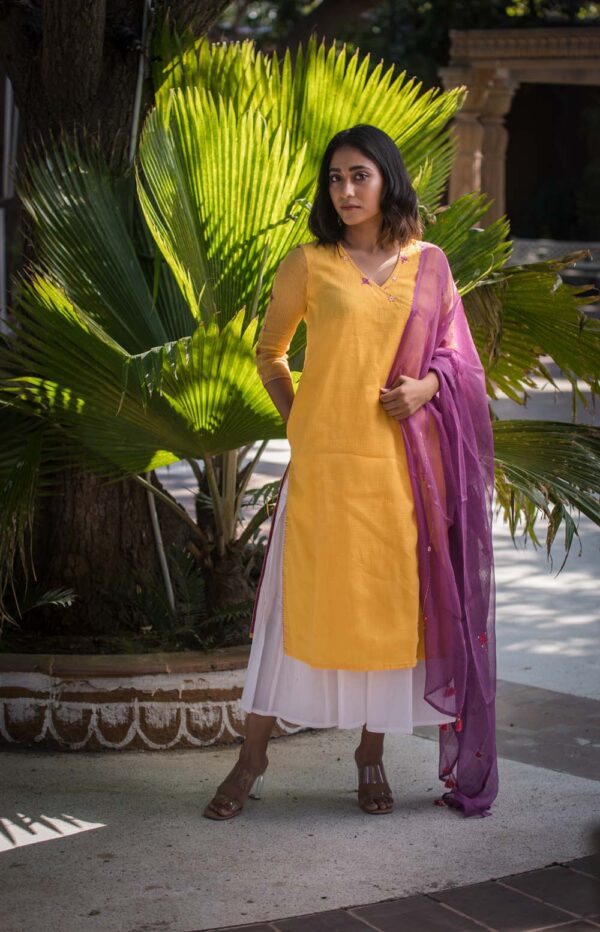 Alisha Hand Embroidered kurta Buy Urmul Desert Crafts