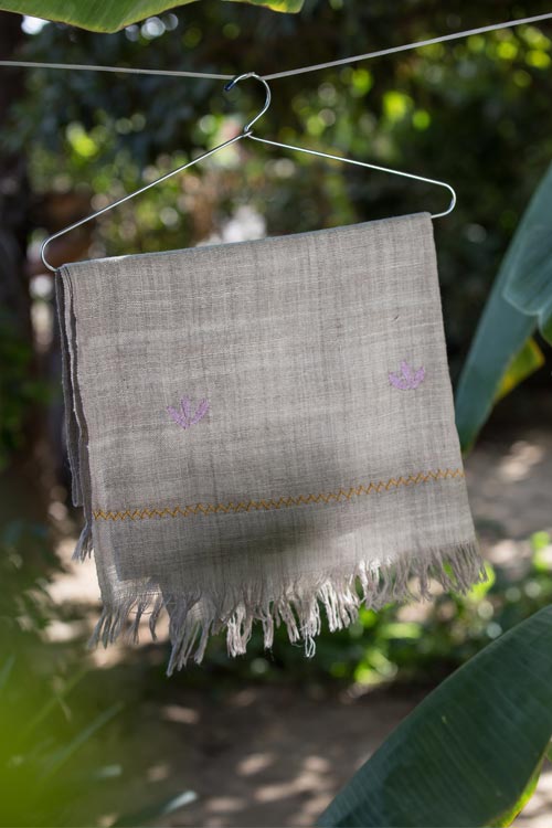 katchi work Hand Embroidered grey woollen stole Buy Urmul Desert Crafts