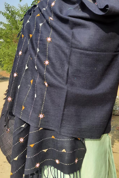 kungri and mirrior Hand Embroidered woollen stoles Buy Urmul Desert Crafts