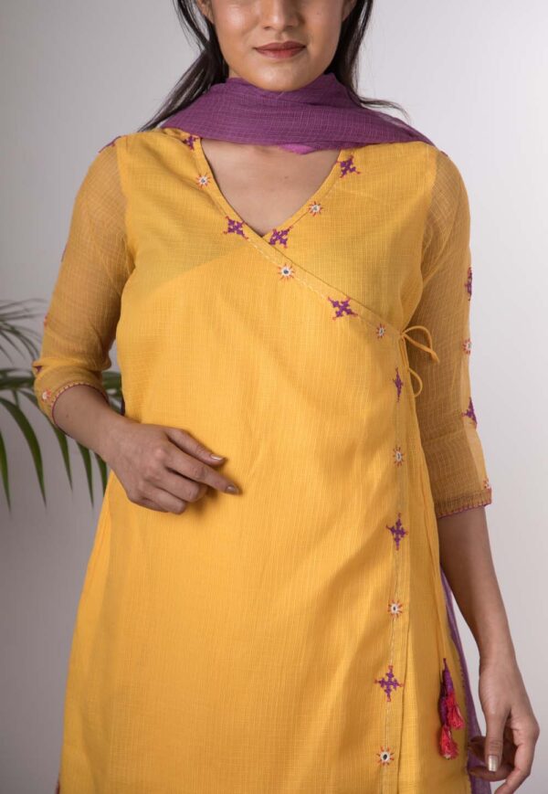 Alisha Hand Embroidered kurta Buy Urmul Desert Crafts