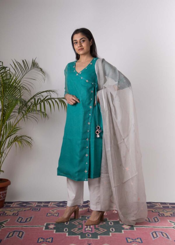 Lisa Hand Embroidered kurta Buy Urmul Desert Crafts