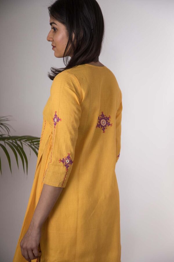 Pyaari Hand Embroidered kurta Buy Urmul Desert Crafts