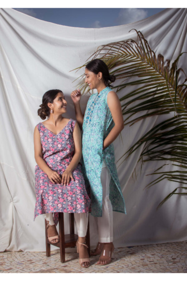 Gulmohar Handblock printed and Embroidered Floral kurta. (3pc kurta,pant and dupatta) Buy Urmul Desert Crafts