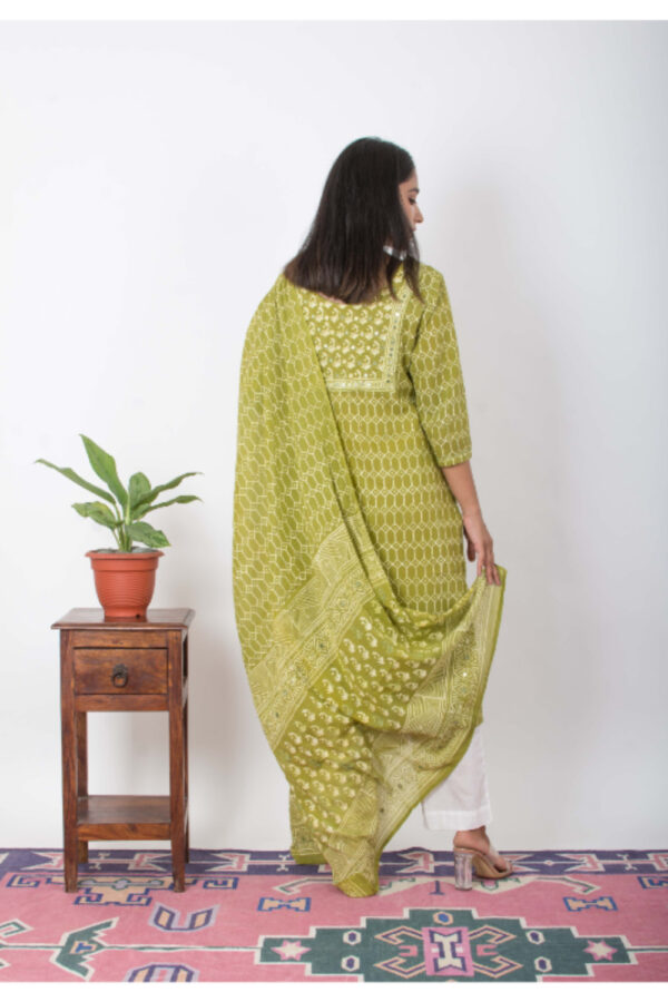 Mumtaz Handblock printed and Embroidered Green kurta. (3pc kurta,pant and dupatta) Buy Urmul Desert Crafts