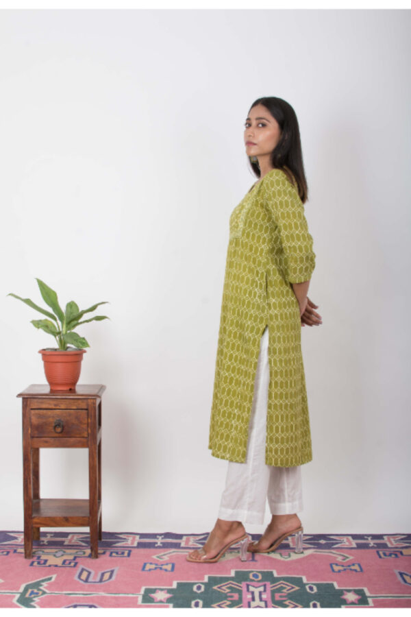 Zohra Handblock printed and Embroidered Green kurta. (2pc kurta and pant) Buy Urmul Desert Crafts