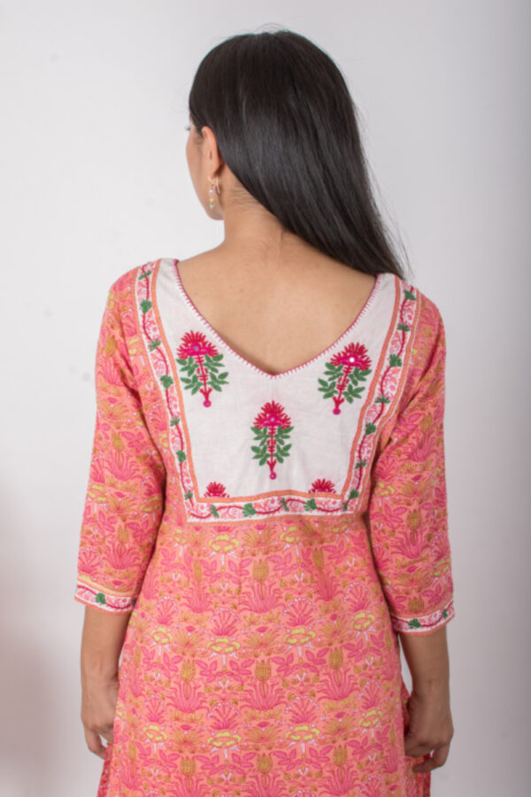 Nazim Handblock printed and Embroidered pinky orange kurta. (3pc kurta,pant and dupatta) Buy Urmul Desert Crafts