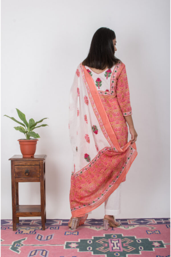 Nazim Handblock printed and Embroidered pinky orange kurta. (3pc kurta,pant and dupatta) Buy Urmul Desert Crafts