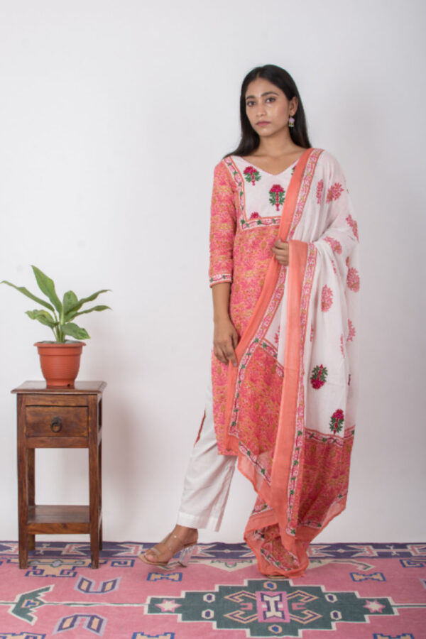 Nazim Handblock printed and Embroidered pinky orange kurta. (3pc kurta,pant and dupatta) Buy Urmul Desert Crafts
