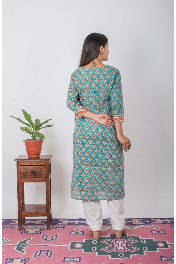 Gauhar Handblock printed and Embroidered floral white kurta. (3pc Kurta, Pant and Dupatta ) Buy Urmul Desert Crafts