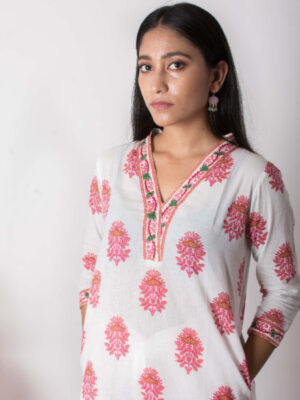 Gulnar Handblock printed and Embroidered floral white kurta. (2pc kurta and pant) Buy Urmul Desert Crafts