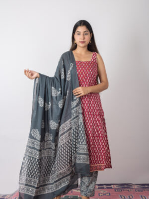 Mogra Handblock printed and Embroidered marron Buy Urmul Desert Crafts