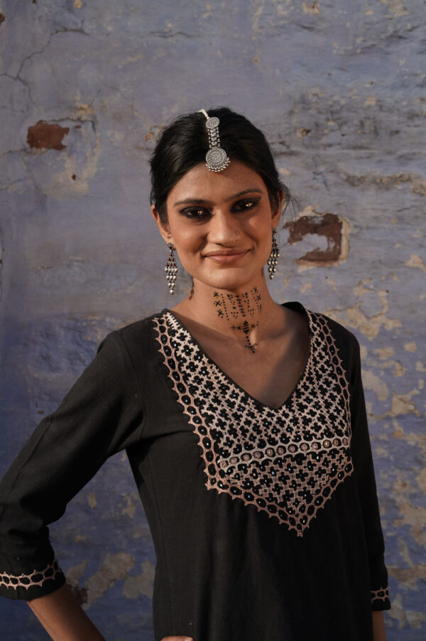 FAQAT Handloom Kurti set Buy Urmul Desert Crafts