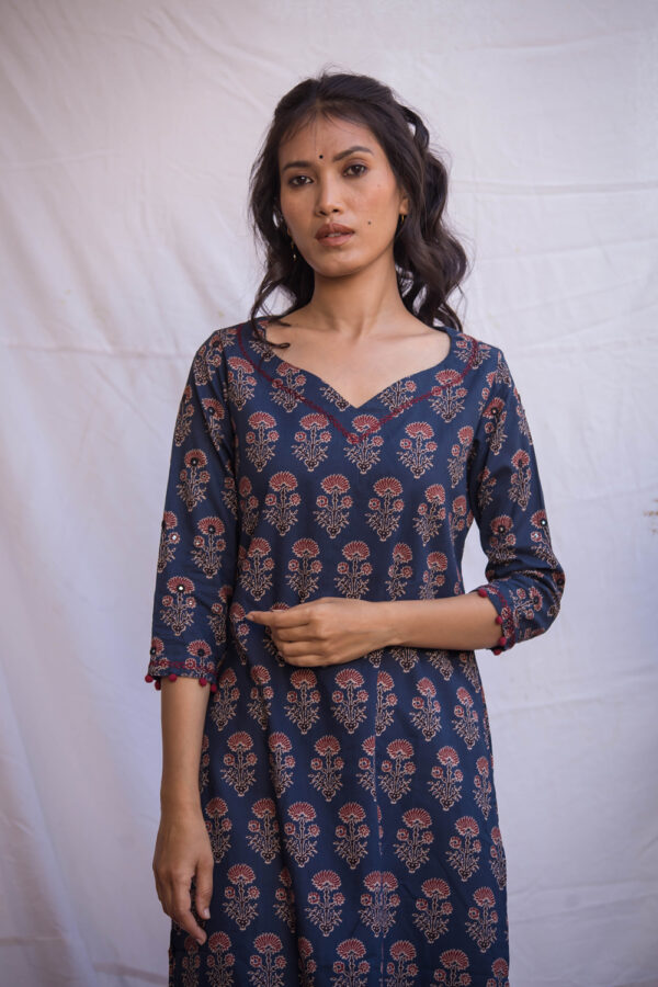 Gunjan Bageecha Kurti Buy Urmul Desert Crafts