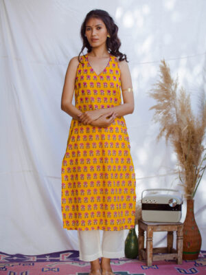 Inari Bageecha Kurti Buy Urmul Desert Crafts