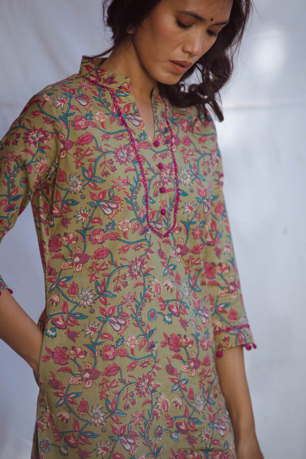 Juri Bageecha Kurti Buy Urmul Desert Crafts
