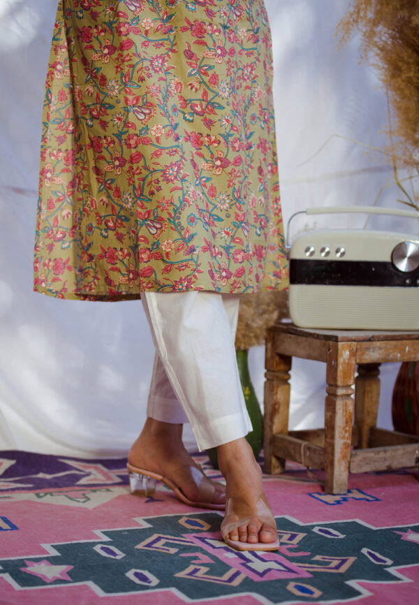 Juri Bageecha Kurti Buy Urmul Desert Crafts