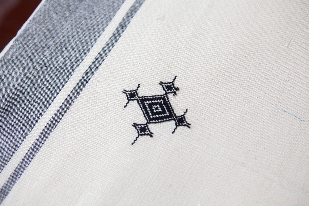 Butti Extra Weft Single Bedsheet Buy Urmul Desert Crafts