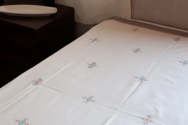 Naina Extra Weft Single Bedsheet Buy Urmul Desert Crafts