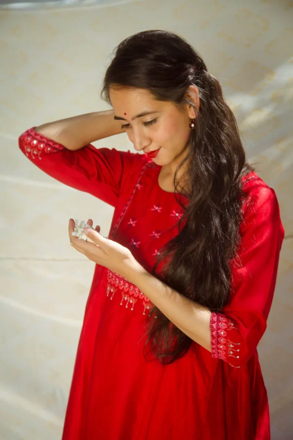 Reeti Sitara Kurti By Urmul Desert Crafts