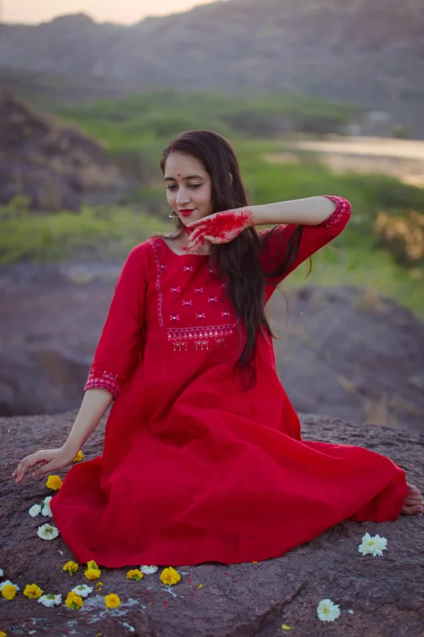 Reeti Sitara Kurti By Urmul Desert Crafts