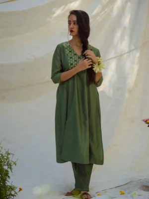 Sathya Sitara Kurti By Urmul Desert Crafts