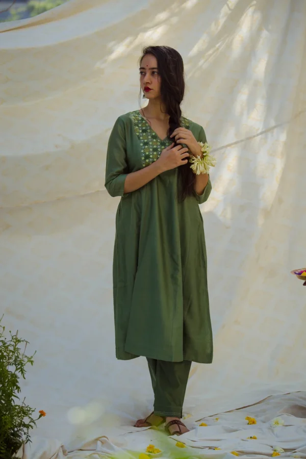 Sathya Sitara Kurti By Urmul Desert Crafts