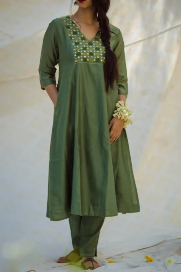 Sathya Sitara Kurti By Urmul Desert Crafts