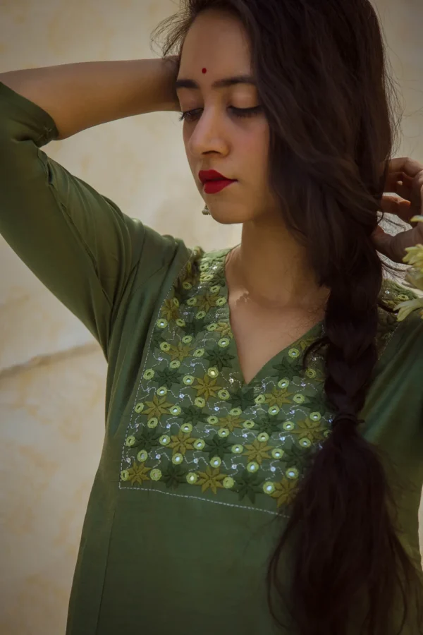 Sathya Sitara Kurti By Urmul Desert Crafts