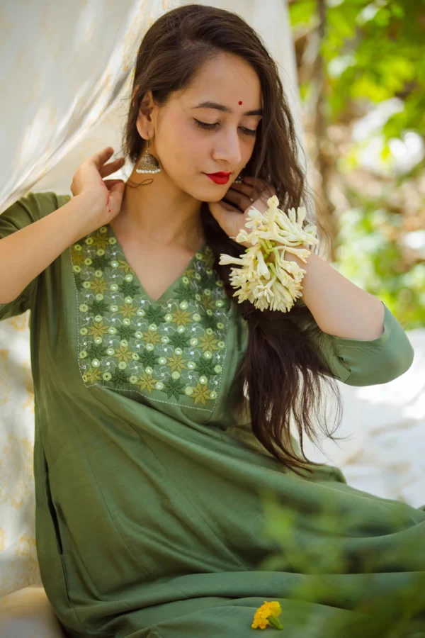 Sathya Sitara Kurti By Urmul Desert Crafts