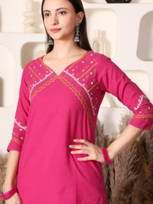 Santosh Sindhi Embroidery Pink kurta Pant Set